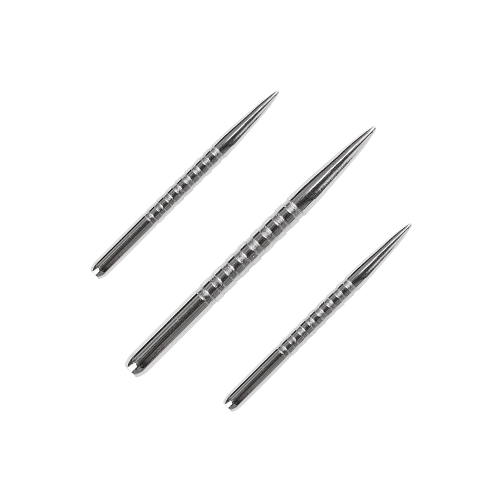 57781_Bulls_GP3_Steeldartspitzen_Silber_34mm_1 Das Bild zeigt drei silberne Steeldartspitzen des Modells Bulls GP3. Sie haben eine gerändelte Oberfläche und sind spitz zulaufend.