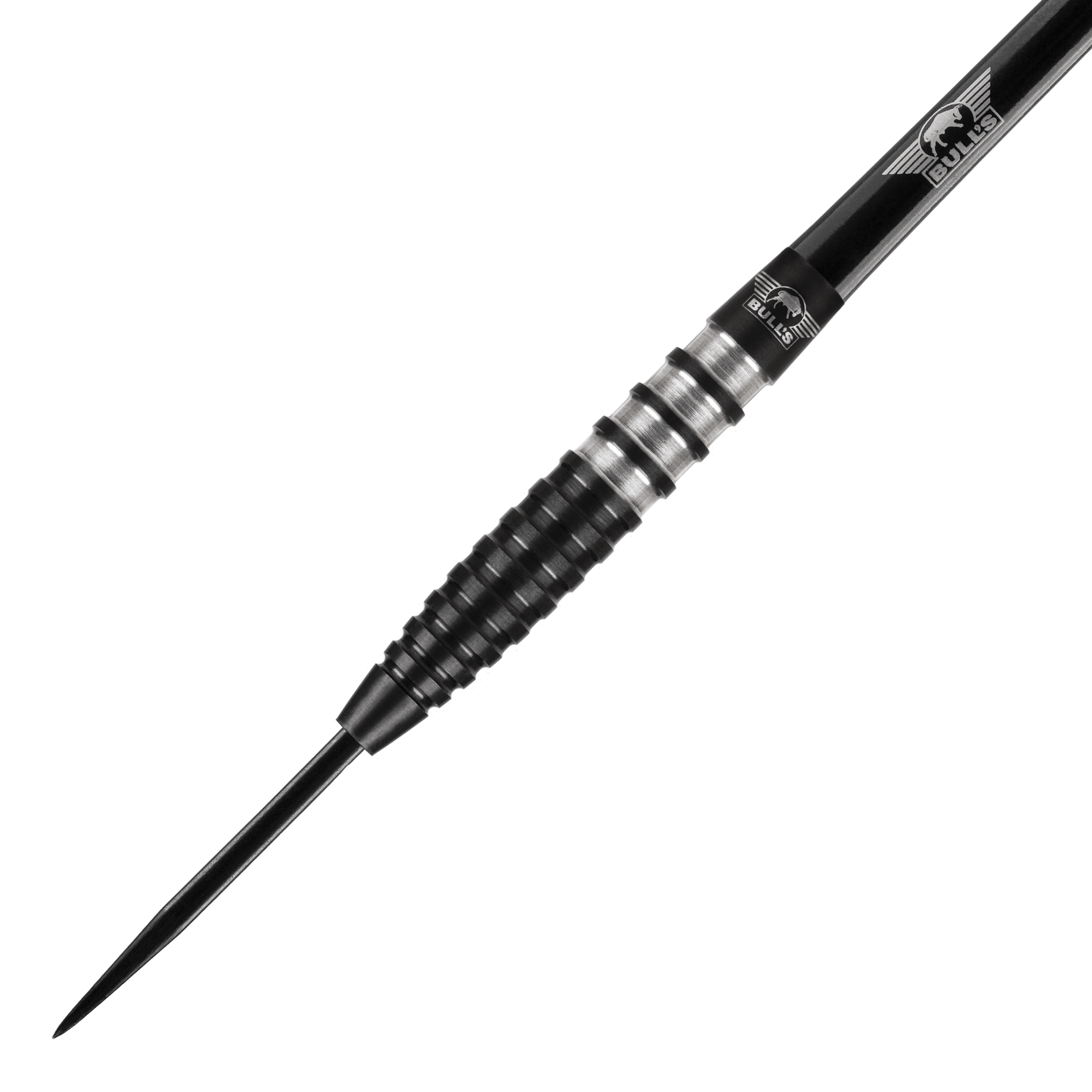 Bulls NL Lightning Black Steeldarts Das Bild zeigt einen schwarzen Steeldart der Marke Bulls NL mit gerilltem Griff. Die Spitze und der Schaft sind ebenfalls schwarz, und das Bulls-Logo ist auf dem Schaft zu sehen.