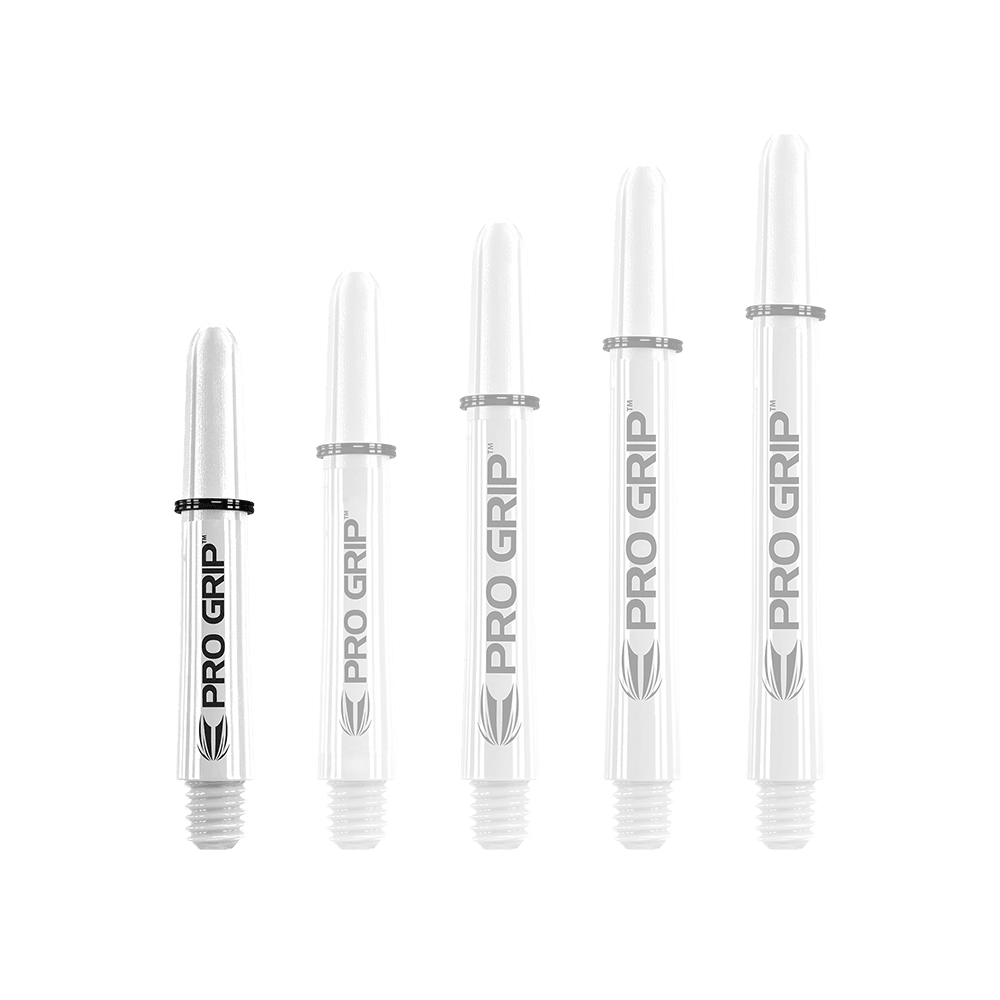 Target Pro Grip Shafts - 3 Sets - Weiß Auf dem Bild sind fünf weiße Dartschäfte in unterschiedlichen Längen zu sehen. Auf jedem Schaft steht der Schriftzug "PRO GRIP" und sie besitzen ein Gewinde am unteren Ende.