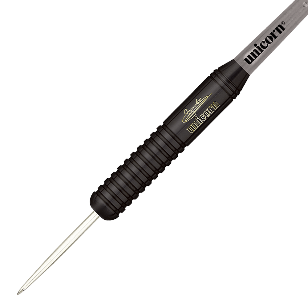 Das Bild zeigt den Unicorn Black Brass Gary Anderson V2 Steeldart. Der Dartpfeil ist schwarz mit silberner Spitze und hat das Unicorn-Logo auf dem Griff.