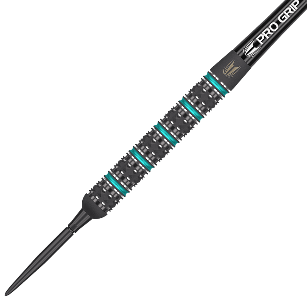 190209_Target_Rob_Cross_Black_Edition_2023_Swiss_Point_Steeldarts_2 Das Bild zeigt einen schwarzen Steeldart mit silbernen und türkisfarbenen Ringen am Griff. Auf dem Schaft steht "PRO GRIP" geschrieben.