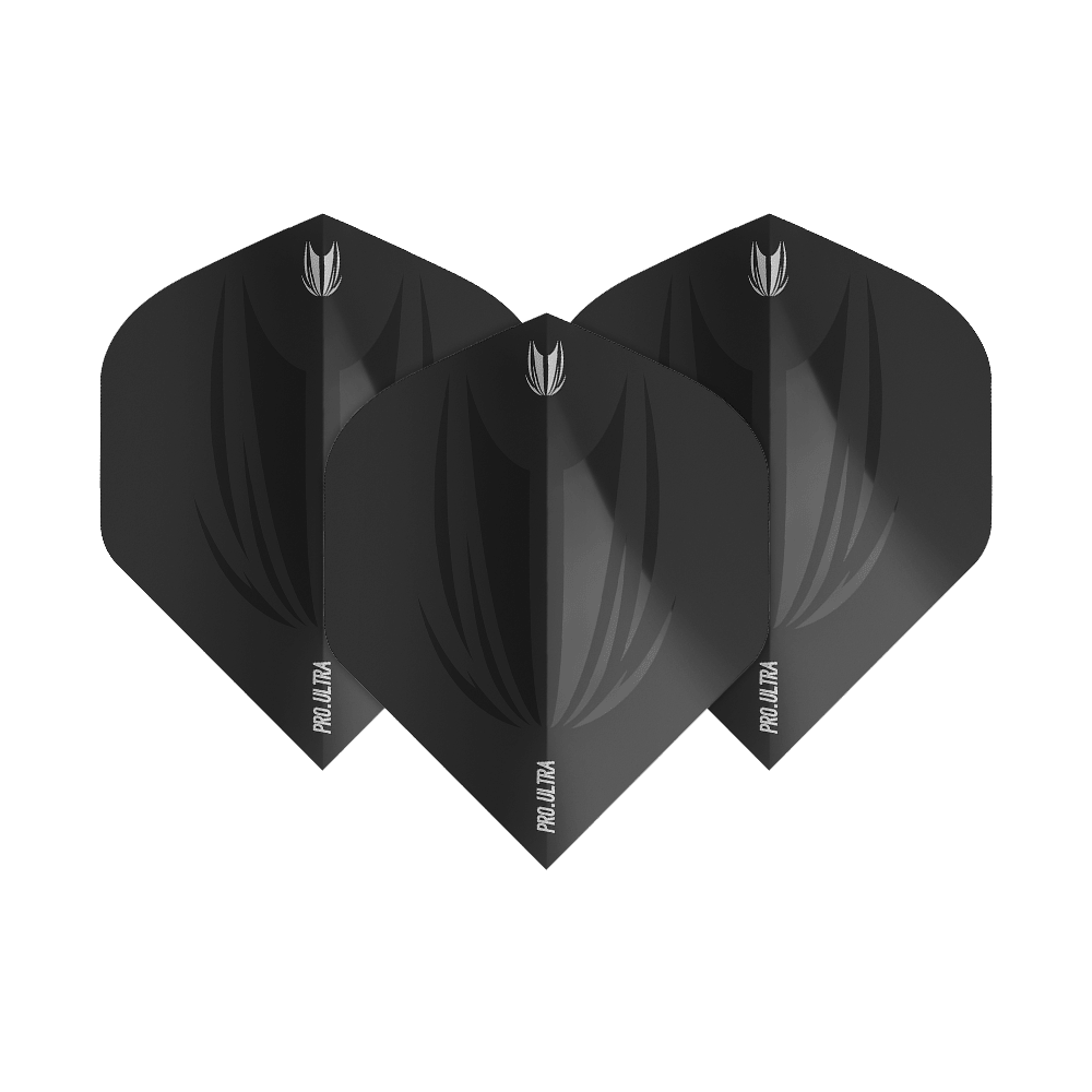 TG408_Target_ProUltra_ID_Black_No2_Standard_Flights_1FOvFVQNKJQNlJ Das Bild zeigt drei schwarze Dart-Flights des Modells "Target ProUltra ID Black No2 Standard". Auf jedem Flight ist ein dezentes Muster sowie der Schriftzug "PRO ULTRA" zu sehen.