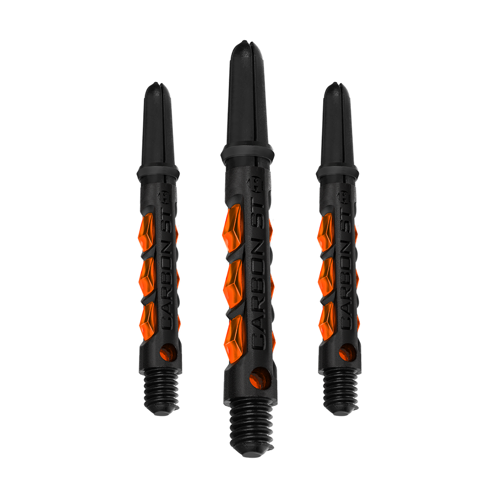 HR429_Harrows_Carbon_ST_Shafts_Orange_40mm_1 Das Bild zeigt drei schwarze Dartschäfte mit orangenen Akzenten. Auf den Schäften steht "CARBON ST+".