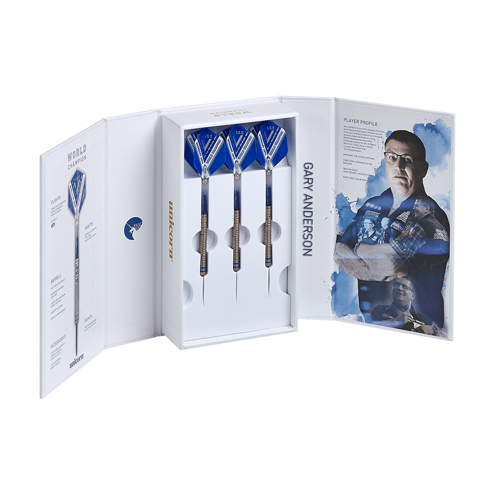 29020_Unicorn_World_Champion_Gary_Anderson_Phase_5_Steeldarts_3 Das Bild zeigt eine Verpackung mit drei Steeldarts namens "Unicorn W.C. Gary Anderson Phase 5". Im Inneren der Box ist ein Bild und ein Profil von Gary Anderson zu sehen.