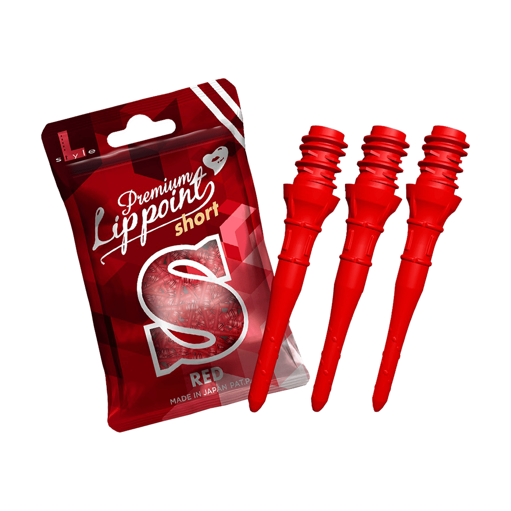 LIP37_L-Style_Premium_Lippoints_Short_Rot_2 Auf dem Bild ist eine Packung mit Premium Lippoints in der Ausführung "short" zu sehen. Daneben liegen drei rote Dartspitzen.