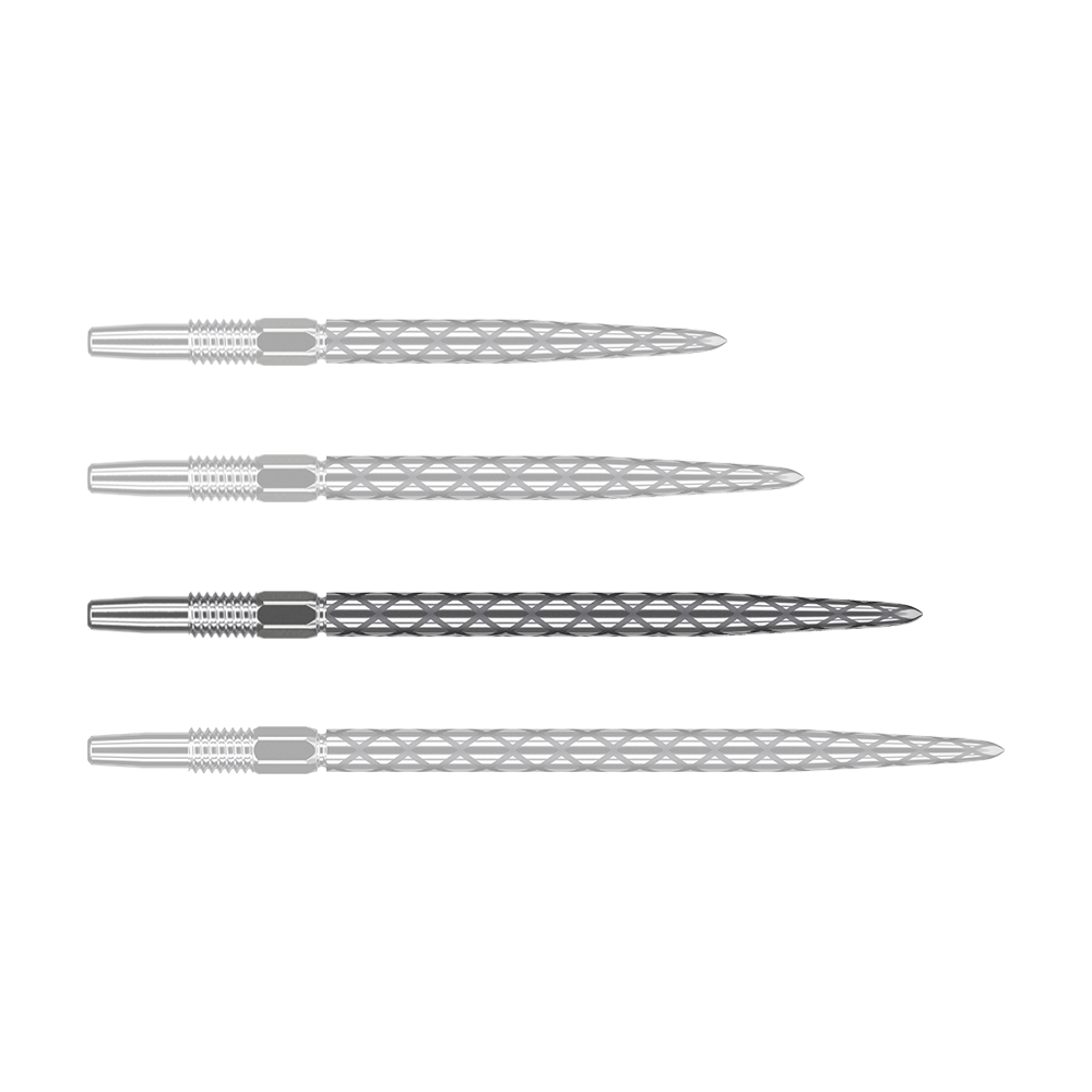 Das Bild zeigt vier silberne Dartspitzen, die nebeneinander liegen. Jede Spitze hat eine rautenförmige Struktur und ist aus Metall gefertigt.