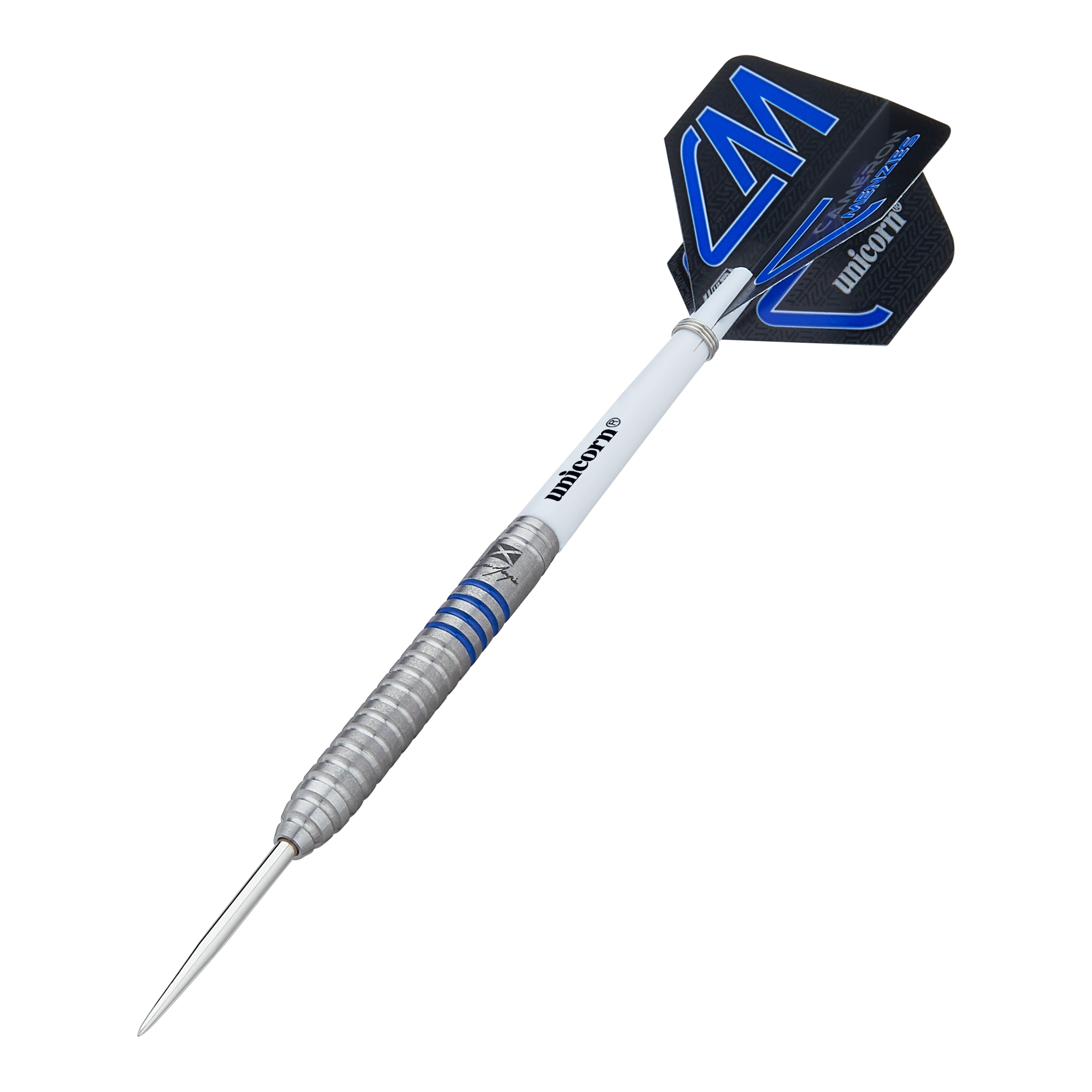 Auf dem Bild ist ein Steeldart mit silbernem, gerilltem Barrel und blauen Akzenten zu sehen. Das Flight trägt die Aufschrift "Unicorn Contender Camerion Menzies" und das Dart wiegt 23 Gramm.