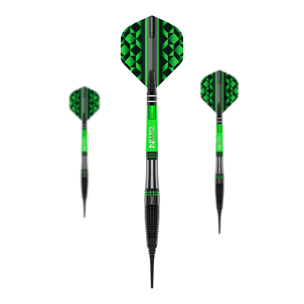 Das Bild zeigt drei Red Dragon Slipstream Softdarts mit einem Gewicht von 20g. Die Darts haben grüne und schwarze Flights mit einem geometrischen Muster.