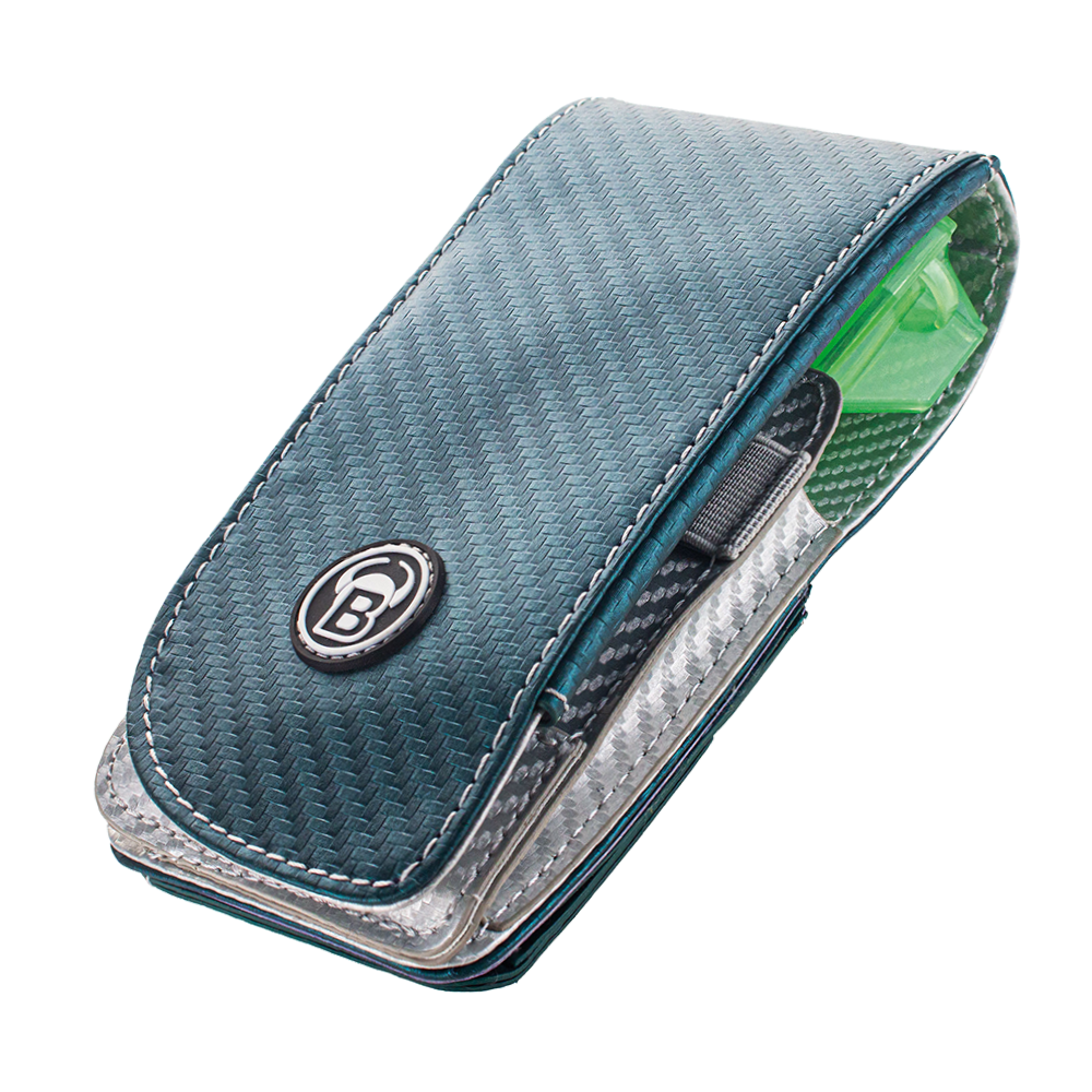 Das Bild zeigt das Produkt "Bulls SECC Dartcase". Es ist ein kompaktes, modernes Etui zur Aufbewahrung von Dartzubehör.
