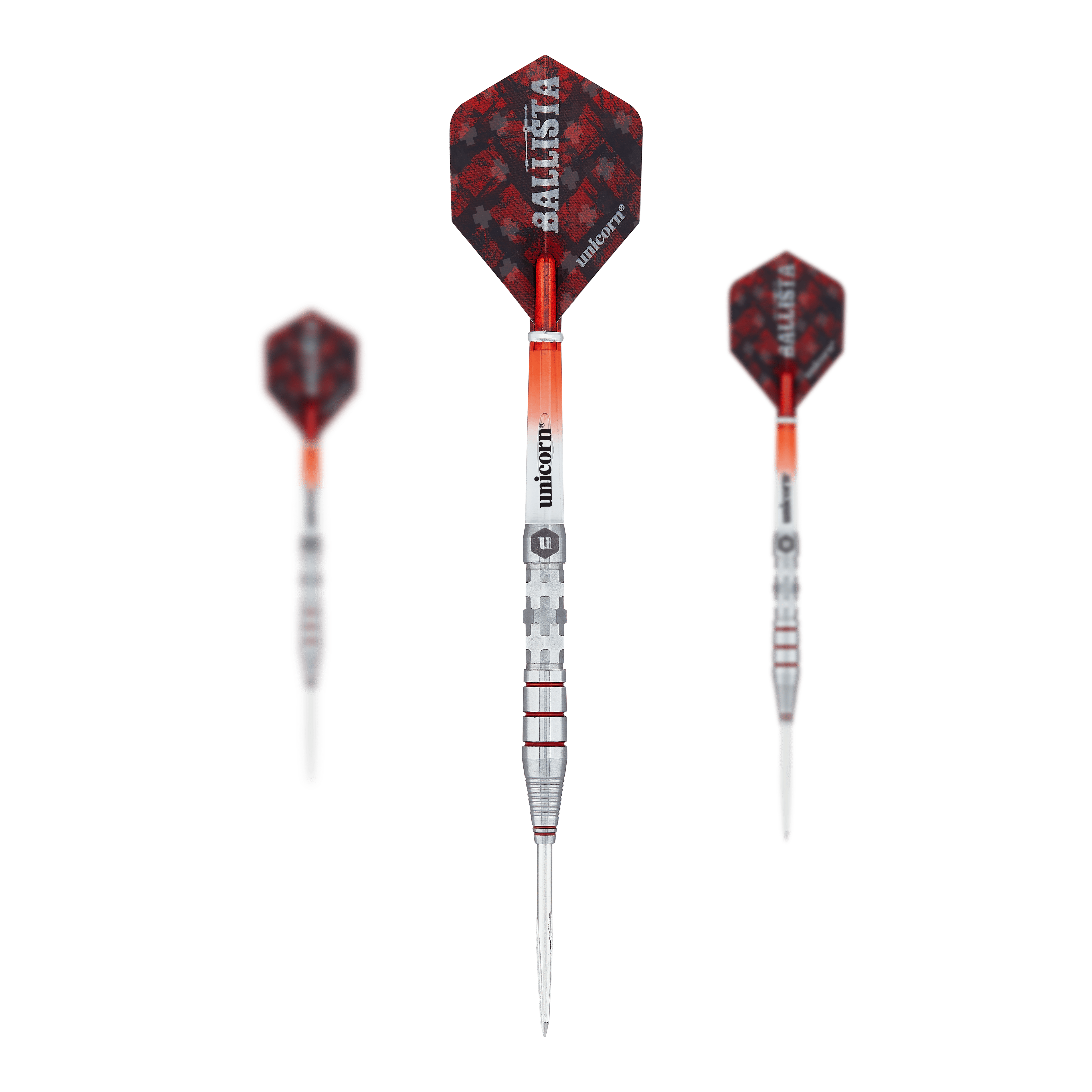 Das Bild zeigt drei Steeldarts des Produkts „Unicorn Ballista Style 3“. Die Darts haben silberne Spitzen und Schäfte, sowie rote Flights mit dem Schriftzug „BALLISTA“.