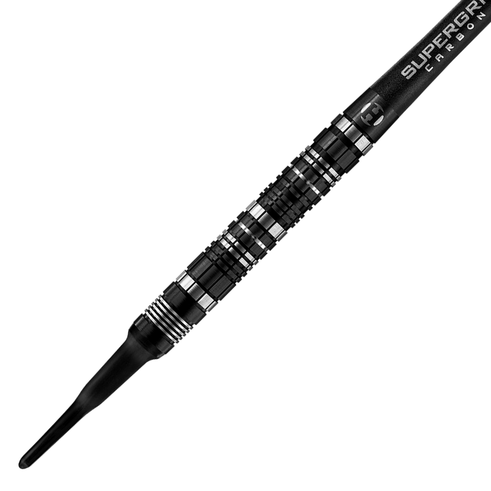 HA29471_Harrows_Magnum_Reloaded_Softdarts_2 Das Bild zeigt einen Harrows Magnum Reloaded Softdart. Der Dart hat ein modernes, schwarzes Design mit silbernen Akzenten und einer geriffelten Griffzone.