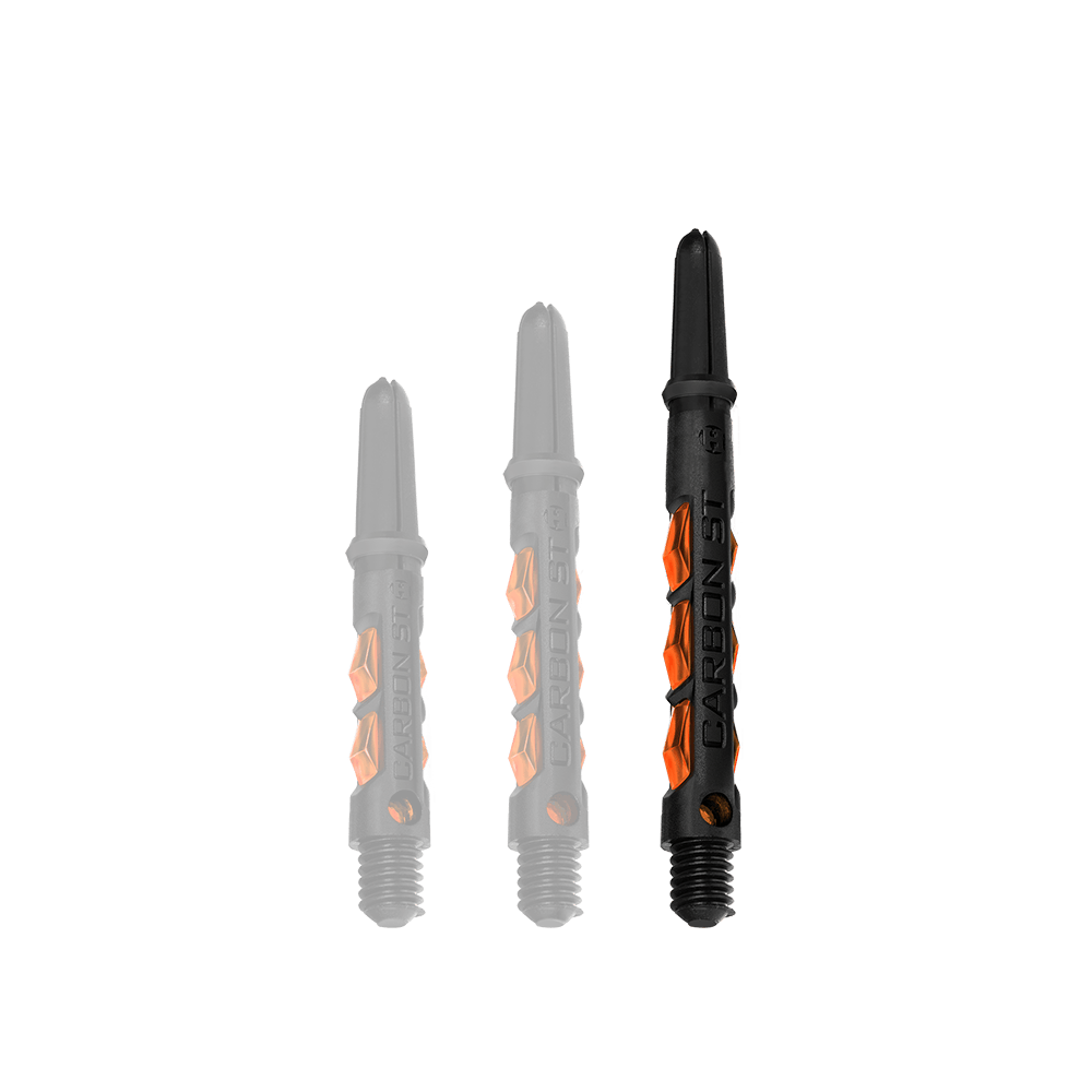 HR430_Harrows_Carbon_ST_Shafts_Orange_47mm_1 Das Bild zeigt drei Harrows Carbon ST Shafts in der Farbe Orange. Sie sind in unterschiedlichen Längen abgebildet und bestehen aus schwarzem Material mit orangenen Akzenten.