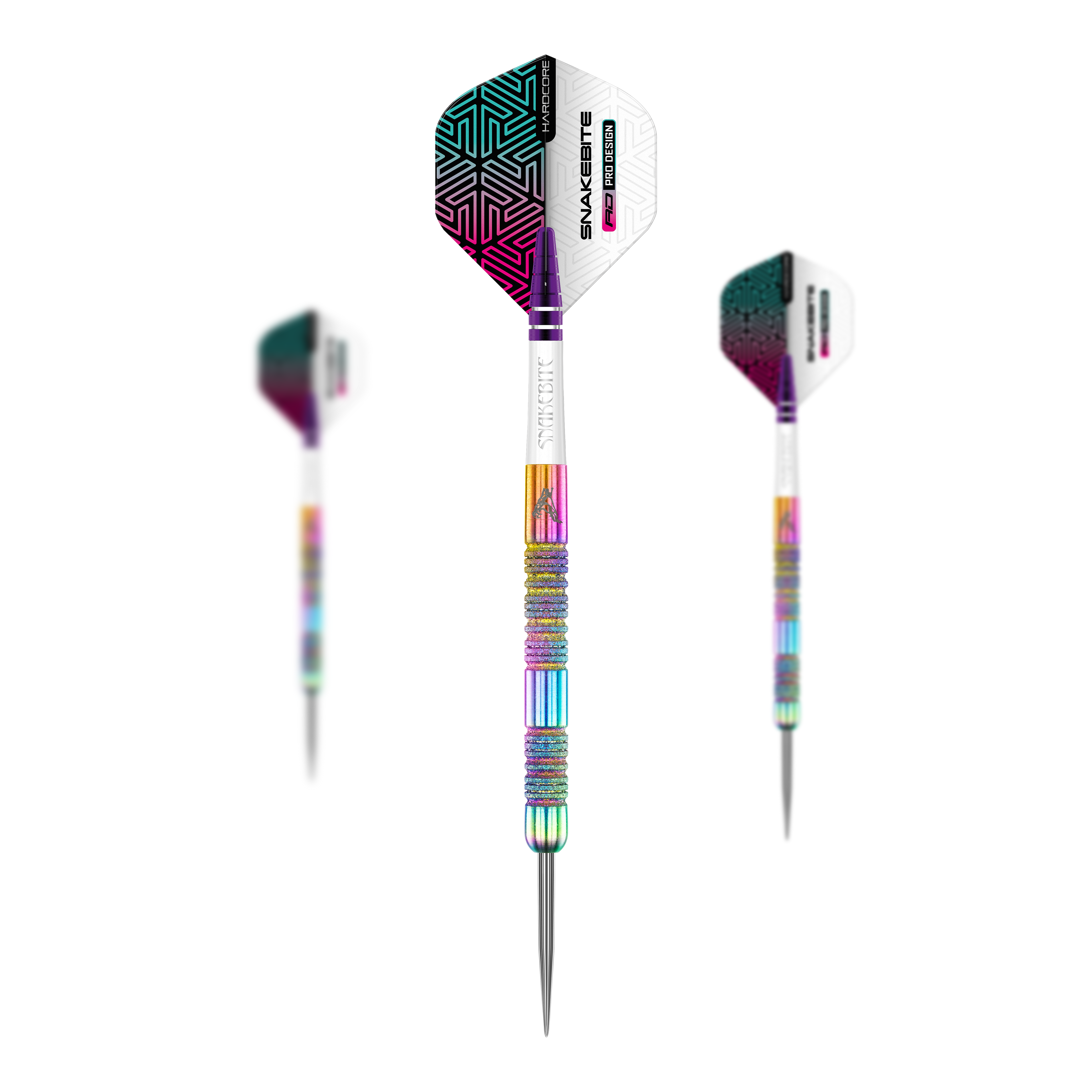 Das Bild zeigt drei bunte Steeldarts des Modells „Red Dragon Peter Wright Diamond Fusion Spectron SE“. Die Darts haben auffällige, regenbogenfarbene Griffe und weiße Flights mit geometrischem Muster.
