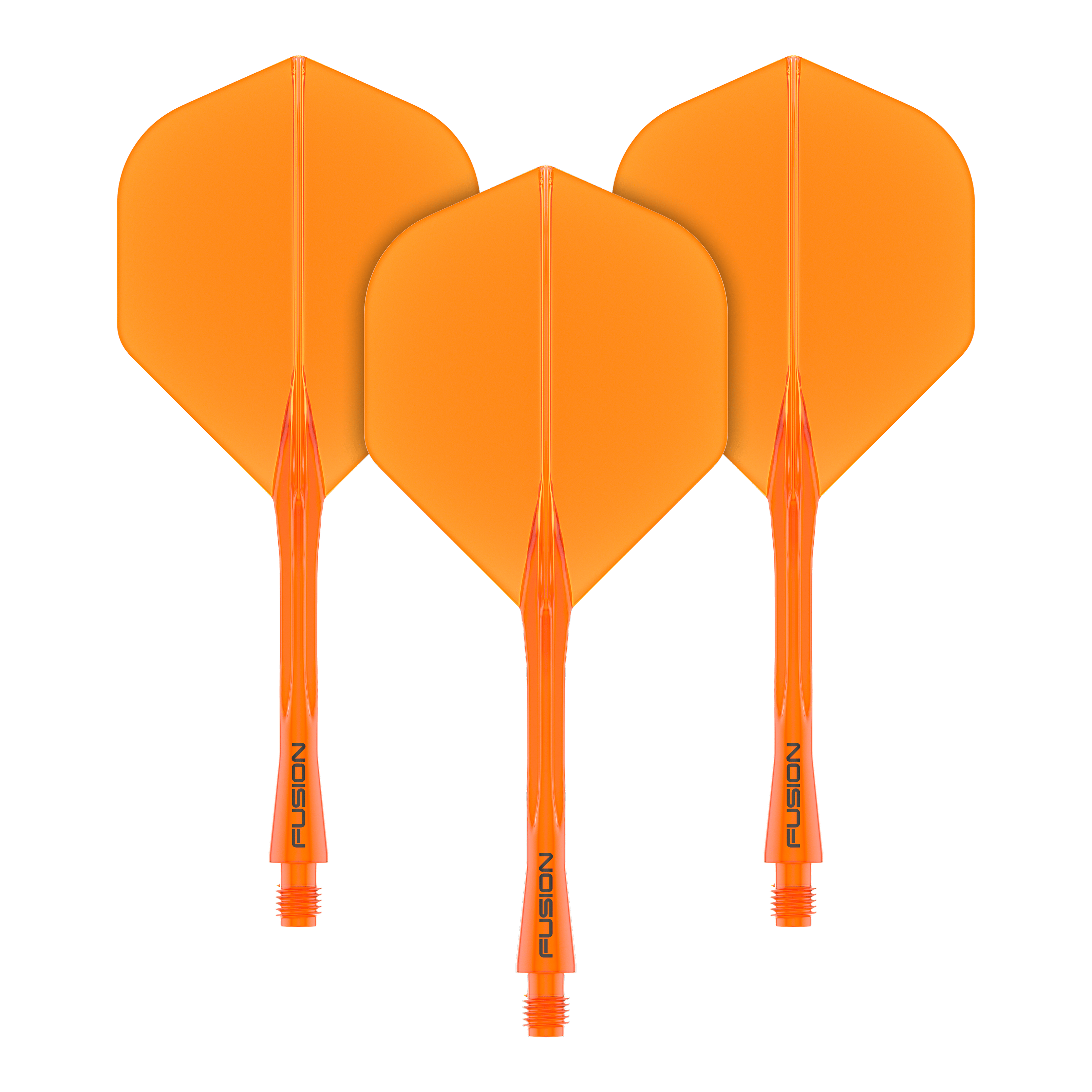 Winmau Fusion Flight Shaft System Standard Orange Das Bild zeigt drei orangefarbene Dart-Flights mit passenden Shafts. Auf den Shafts steht das Wort "FUSION".