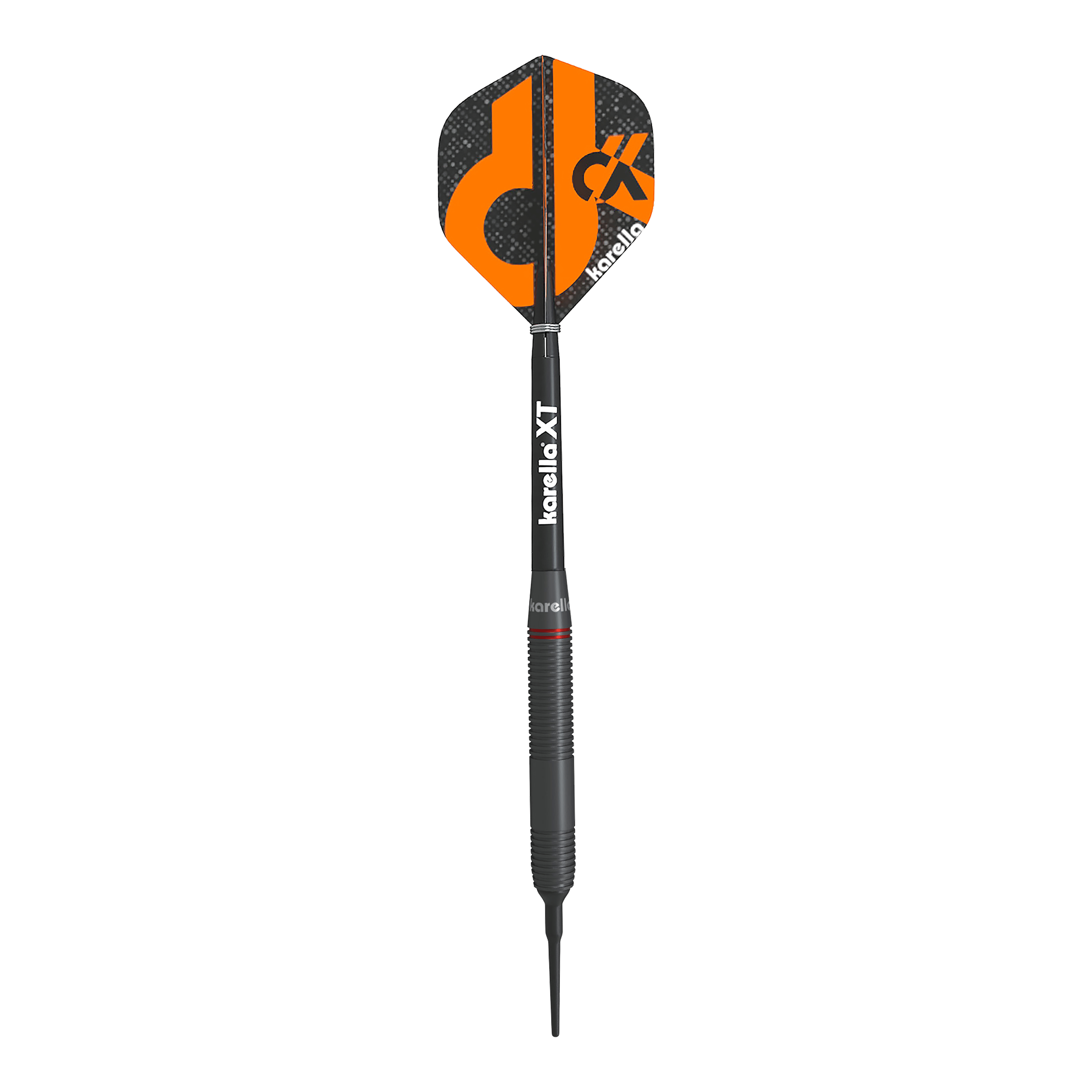 Karella Daniel Klose Softdarts Das Bild zeigt einen Softdart der Marke Karella, Modell Daniel Klose. Der Dartpfeil hat eine schwarze Spitze und ein schwarzes Flight mit orangefarbenem Design und dem Karella-Logo.