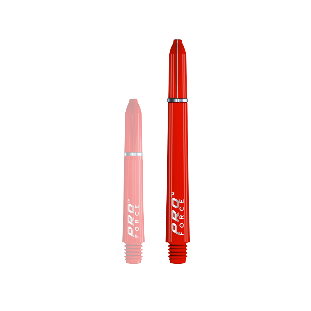 Das Bild zeigt zwei rote Winmau Pro-Force Shafts in unterschiedlicher Länge. Sie sind mit weißen Schriftzügen und silbernen Ringen verziert.