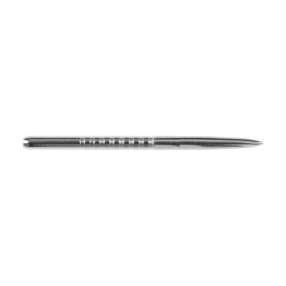 57783_Bulls_GP3_Steeldartspitzen_Silber_42mm_2 Das Bild zeigt eine silberne Steeldartspitze namens "Bulls GP3 Steeldartspitzen Silber". Die Spitze ist lang, schmal und hat mehrere Rillen im mittleren Bereich.