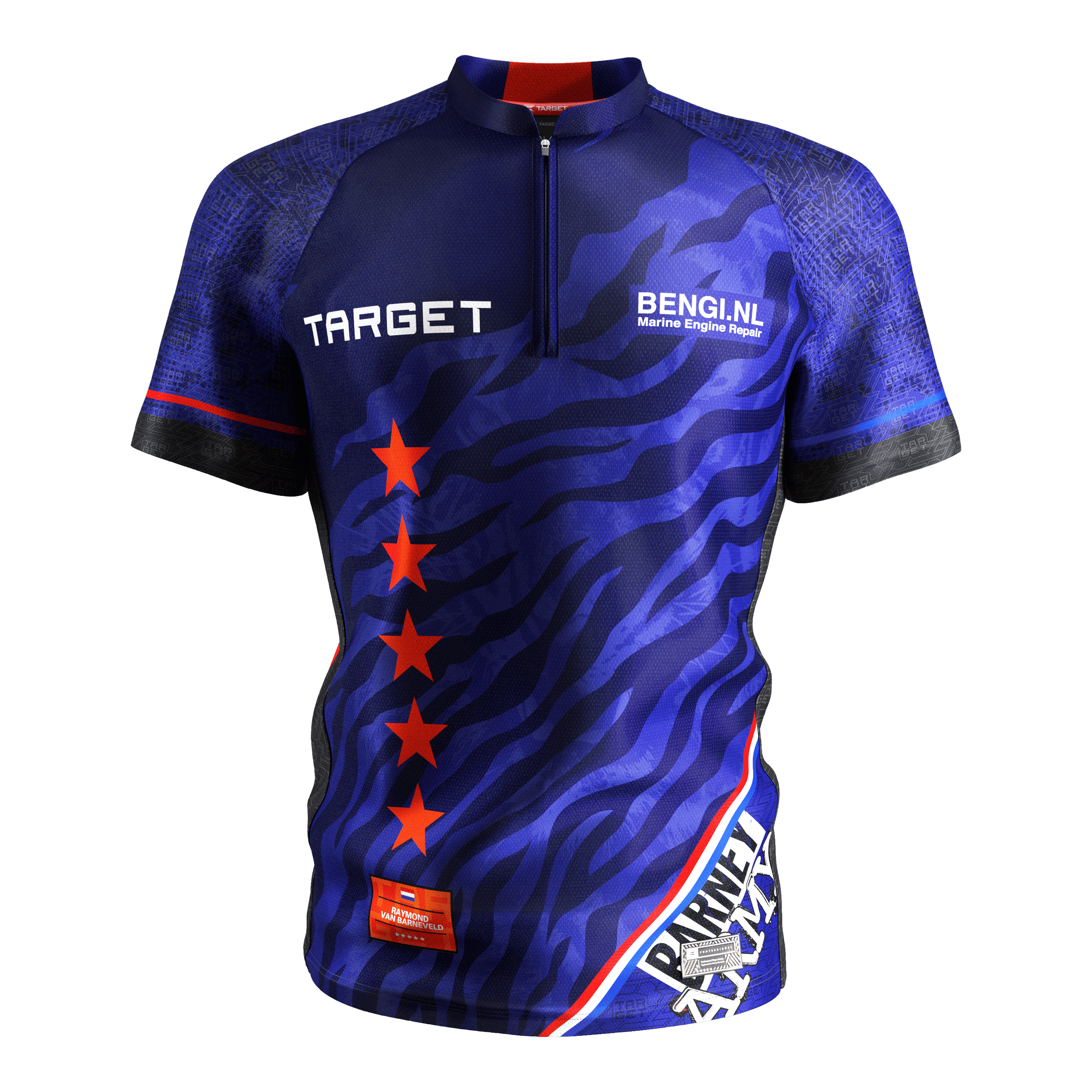 Target Coolplay Raymond Van Barneveld 2025 Dartshirt Das Bild zeigt das Produkt "Target Coolplay Raymond Van Barneveld 2025 Dartshirt". Das Dartshirt ist hauptsächlich blau mit roten Sternen und weißen Schriftzügen.