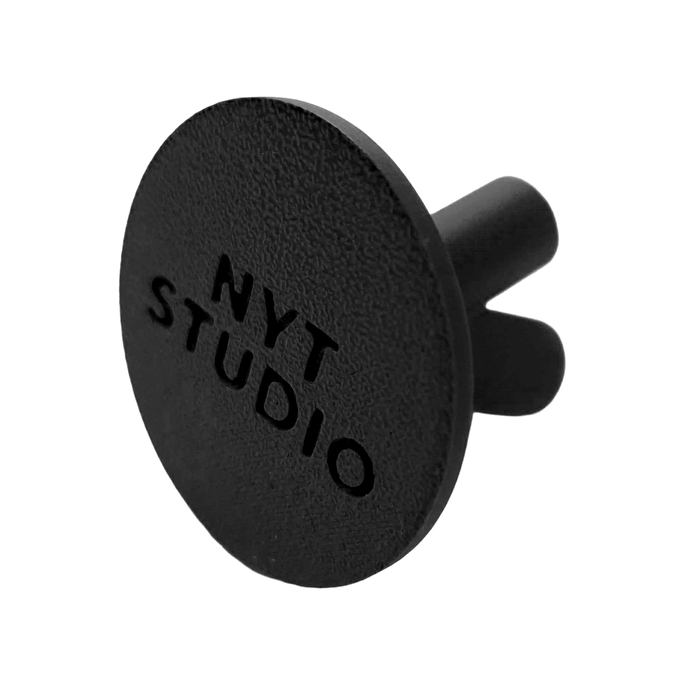NYT Studio Compact Darthalter Das Bild zeigt einen schwarzen, kompakten Dart-Halter. Es handelt sich um den NYTStudio Compact Darts Halter.