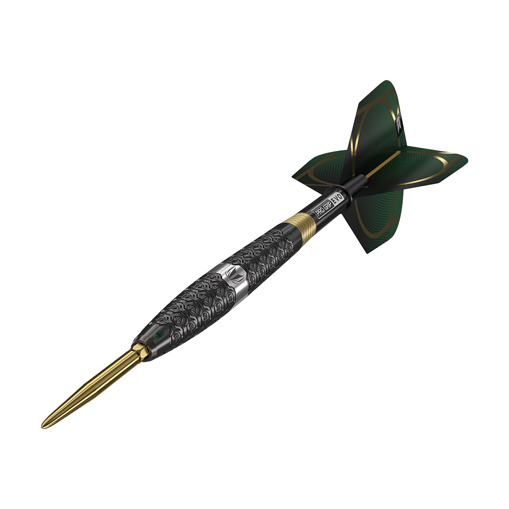 190201_Target_Cult_01_Swiss_Point_Steeldarts_4 Das Bild zeigt einen modernen Steeldartpfeil mit einem goldenen Spitzenende. Der Schaft ist schwarz mit goldenen Akzenten und hat ein auffälliges, strukturiertes Design.