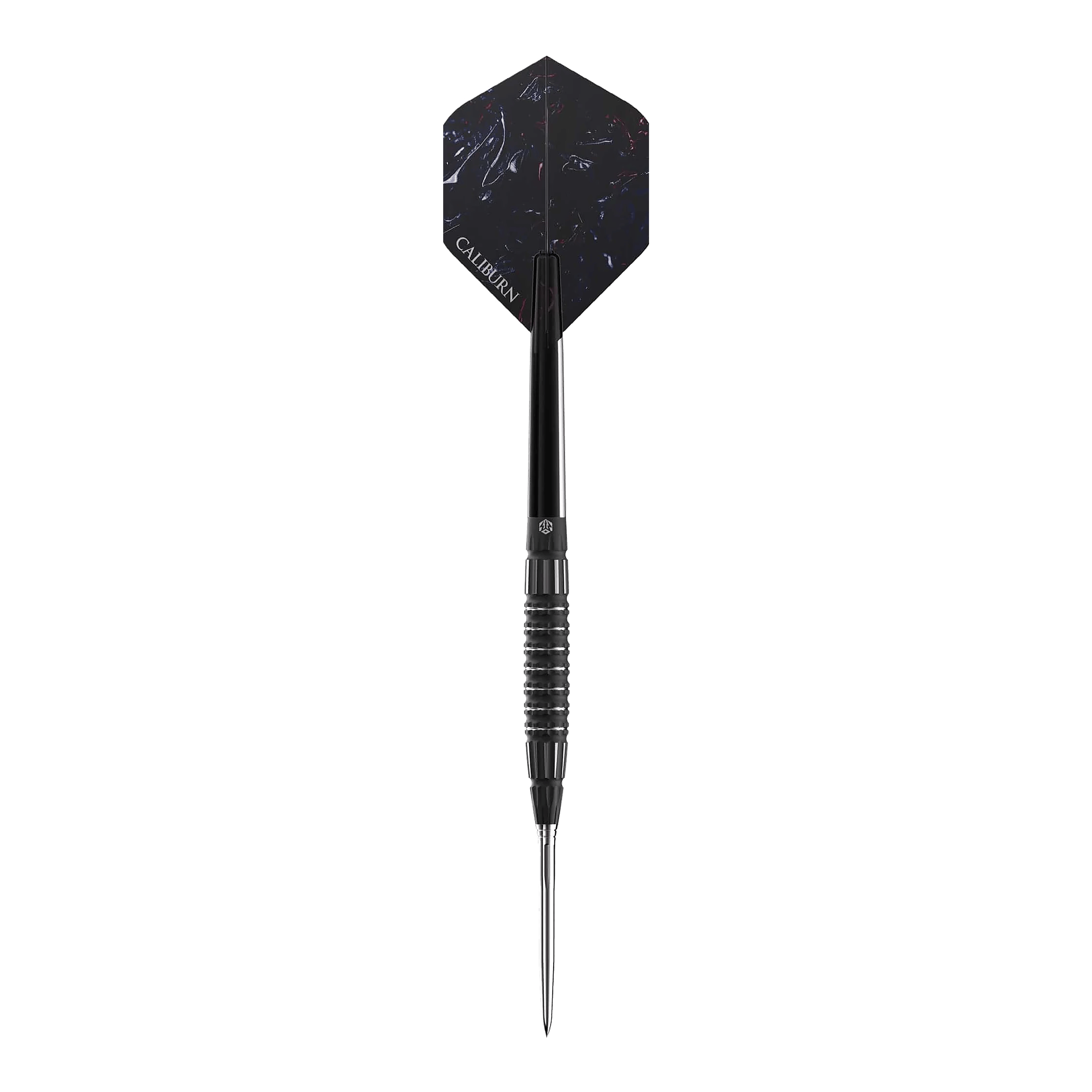 Caliburn Sword S3 Steeldarts - 23g Das Bild zeigt einen schwarzen Steeldart mit der Aufschrift "Caliburn" auf dem Flight. Es handelt sich um das Modell "Caliburn Sword S3 Steeldarts - 23g".