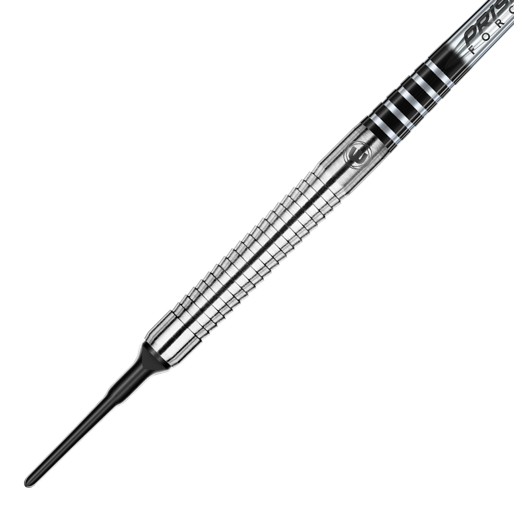 2057-18_Winmau_Sabotage_Softdarts_2 Das Bild zeigt den vorderen Teil eines Softdarts mit Metallgriff und schwarzer Kunststoffspitze. Der Griff hat ein silbernes, geriffeltes Design mit schwarzen Ringen.