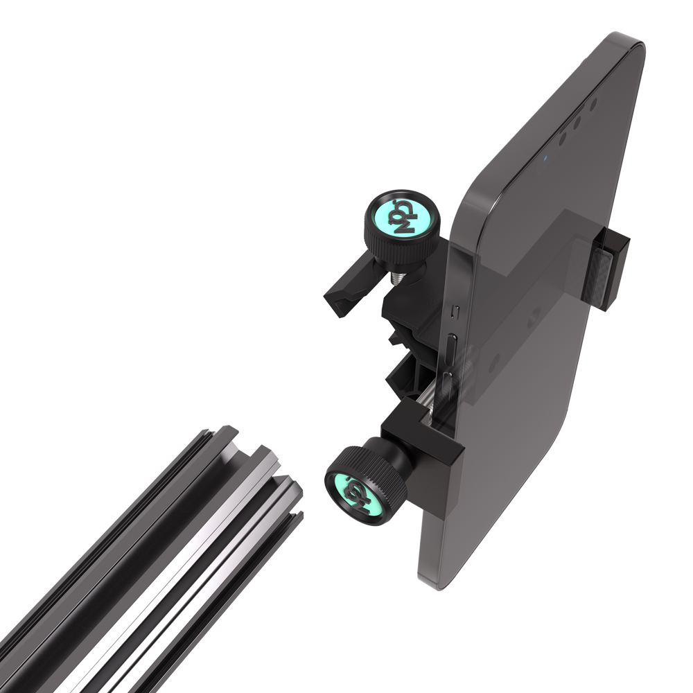 460003_Target_MOD_Mount_Handyhalterung_4 Das Bild zeigt die Target MOD Mount Handyhalterung, die ein Smartphone sicher hält. Die Halterung kann an einem Schienensystem befestigt werden.