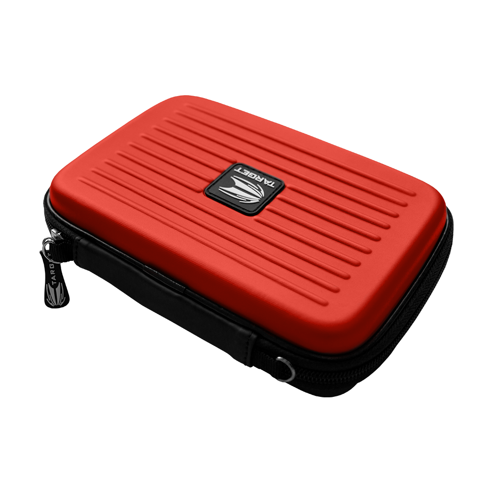 Das Bild zeigt das Produkt "Target Takoma XL Dartwallet" in roter Farbe. Es hat eine harte Schale mit einem Reißverschluss und dem Target-Logo auf der Oberseite.