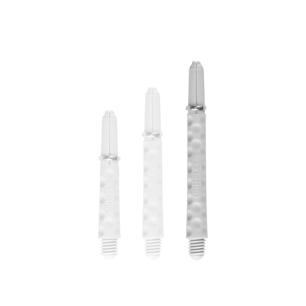 Harrows Dimplex Shafts - Weiß Das Bild zeigt drei unterschiedlich lange, weiße Dartschäfte mit einer genoppten Oberfläche. Sie stehen nebeneinander aufrecht auf einem grünen Hintergrund.