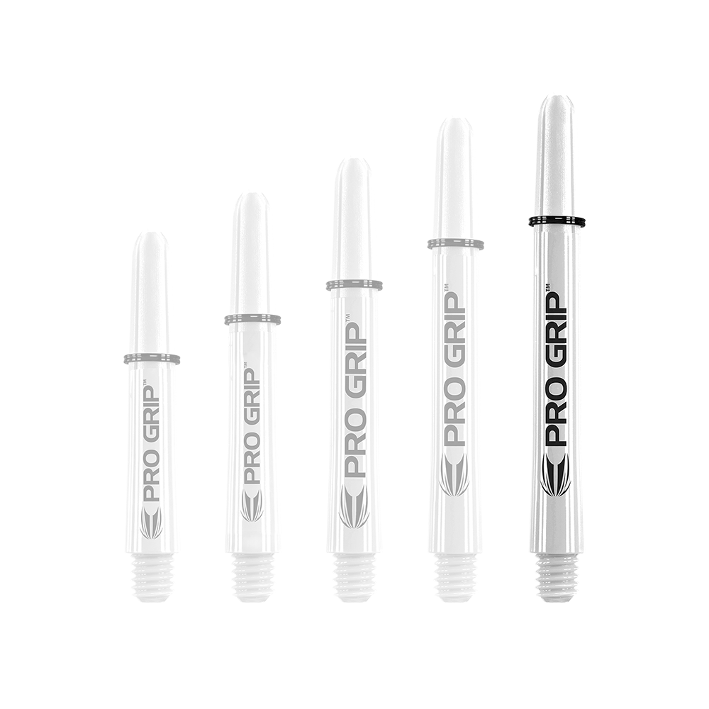 Target Pro Grip Shafts - 3 Sets - Weiß Das Bild zeigt fünf weiße Dart-Schäfte in verschiedenen Längen, die nebeneinander stehen. Auf jedem Schaft steht der Text "PRO GRIP" in schwarzer Schrift.