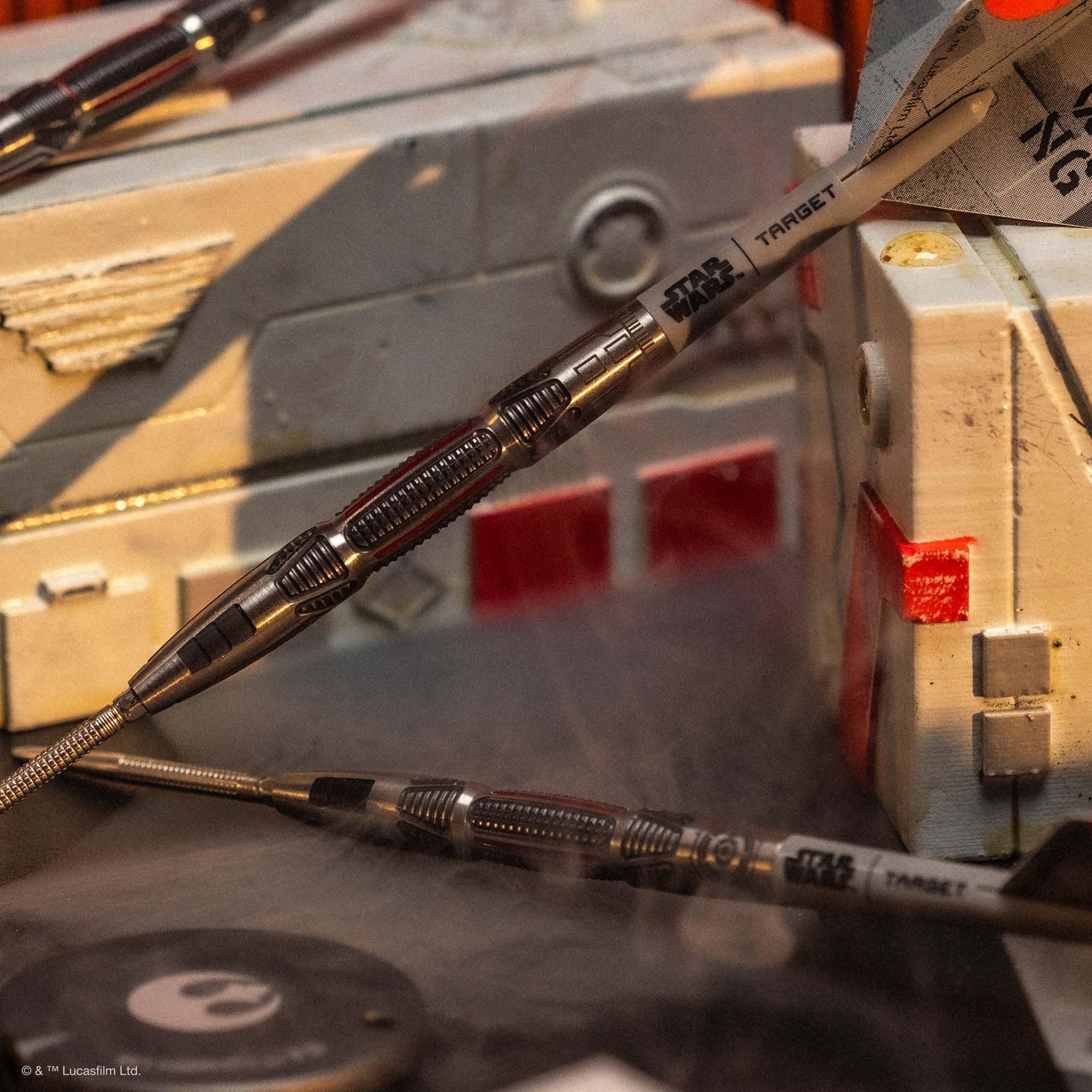 Target Star Wars X-Wing Swiss Point Steeldarts Das Bild zeigt die Target Star Wars X-Wing Swiss Point Steeldarts. Dieses Produkt hat ein spezielles Star Wars X-Wing Motiv.