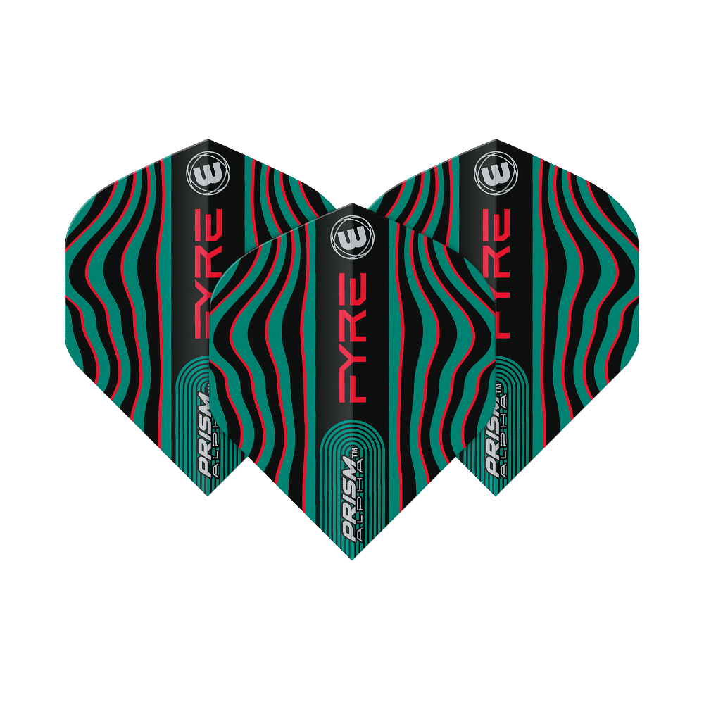 Das Bild zeigt drei Dart-Flights des Modells "Winmau Prism Alpha Fyre" in Schwarz, Türkis und Rot. Die Flights haben ein auffälliges, wellenförmiges Linienmuster und die Wörter "FYRE" und "PRISM" sind darauf zu sehen.
