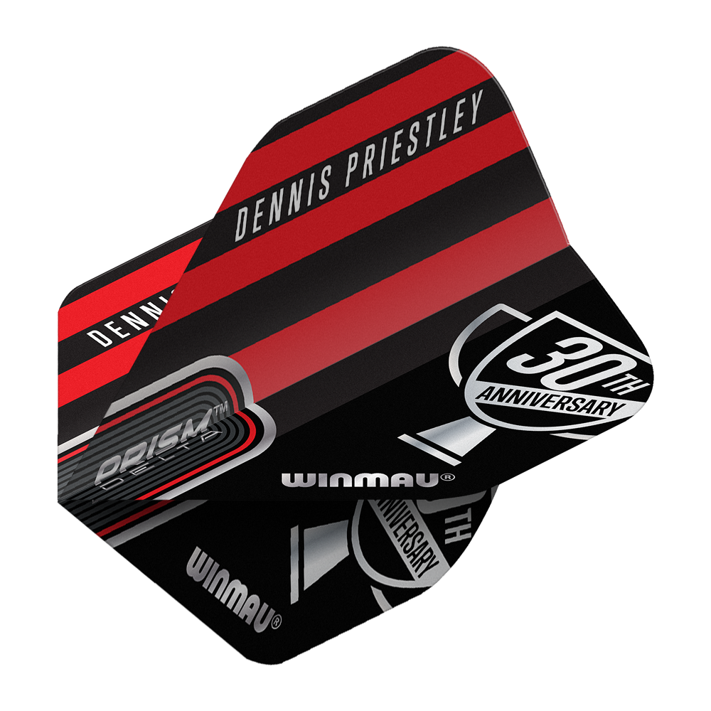 Das Bild zeigt ein Winmau Prism Delta Dart-Flight mit dem Namen "Dennis Priestley". Das Design ist in Schwarz und Rot gehalten und enthält den Schriftzug "30th Anniversary".
