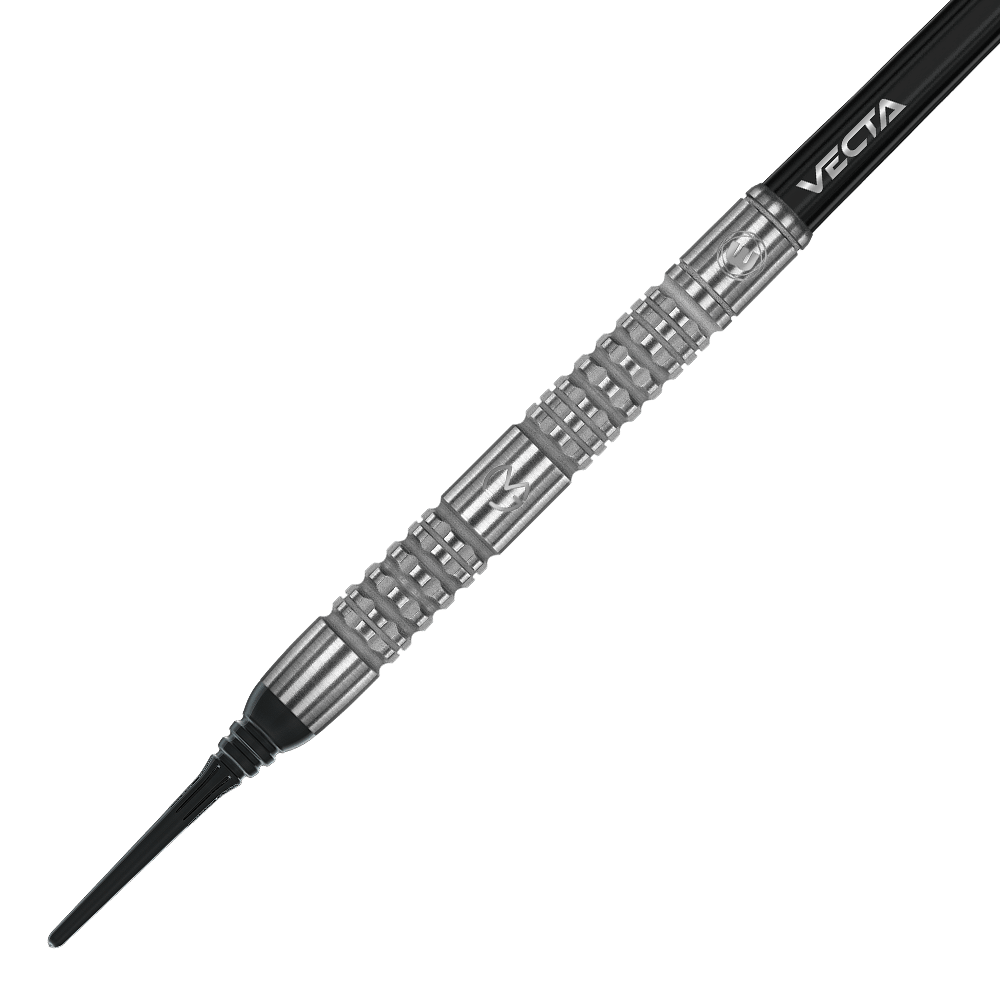 Das Bild zeigt einen Winmau Michael Van Gerwen MvG Absolute Softdart. Der Dart hat ein silbernes Barrel mit eingraviertem Muster und einem schwarzen Schaft.