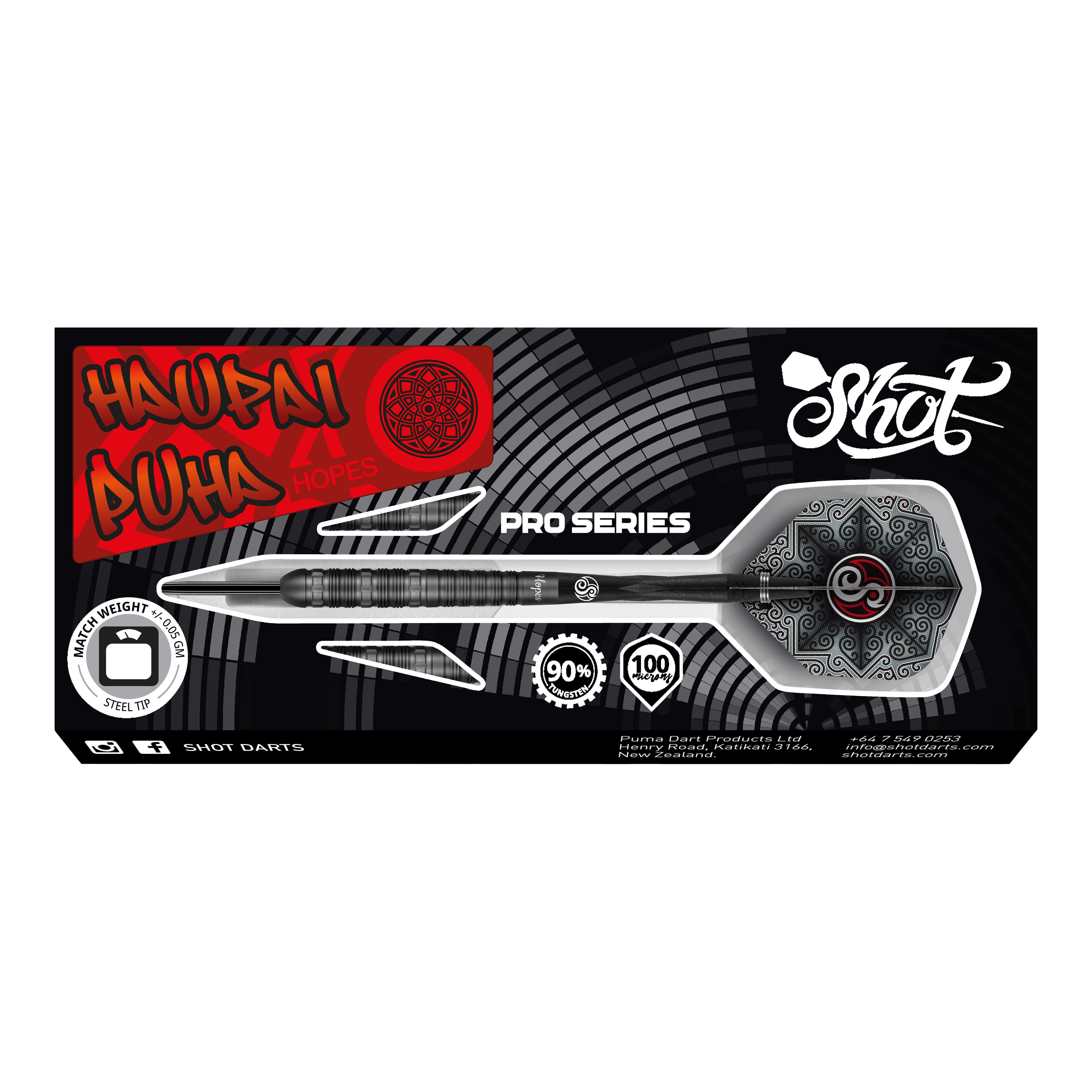 Shot Pro-Series Haupai Puha 2 Steeldarts - 24g Das Bild zeigt die Verpackung der Shot Pro-Series Haupai Puha 2 Steeldarts mit 24g Gewicht. Die Verpackung ist schwarz mit auffälligen roten und weißen Designelementen sowie einem großen Bild eines Steeldarts.