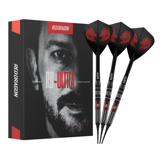 Red Dragon Jonny Clayton RD-ULTRA Softdarts - 18g Zu sehen sind die Red Dragon Jonny Clayton RD-ULTRA Softdarts - 18g in voller Ansicht. Die Darts haben eine silberne Barrel, schwarze Details und leuchtende Flights.
