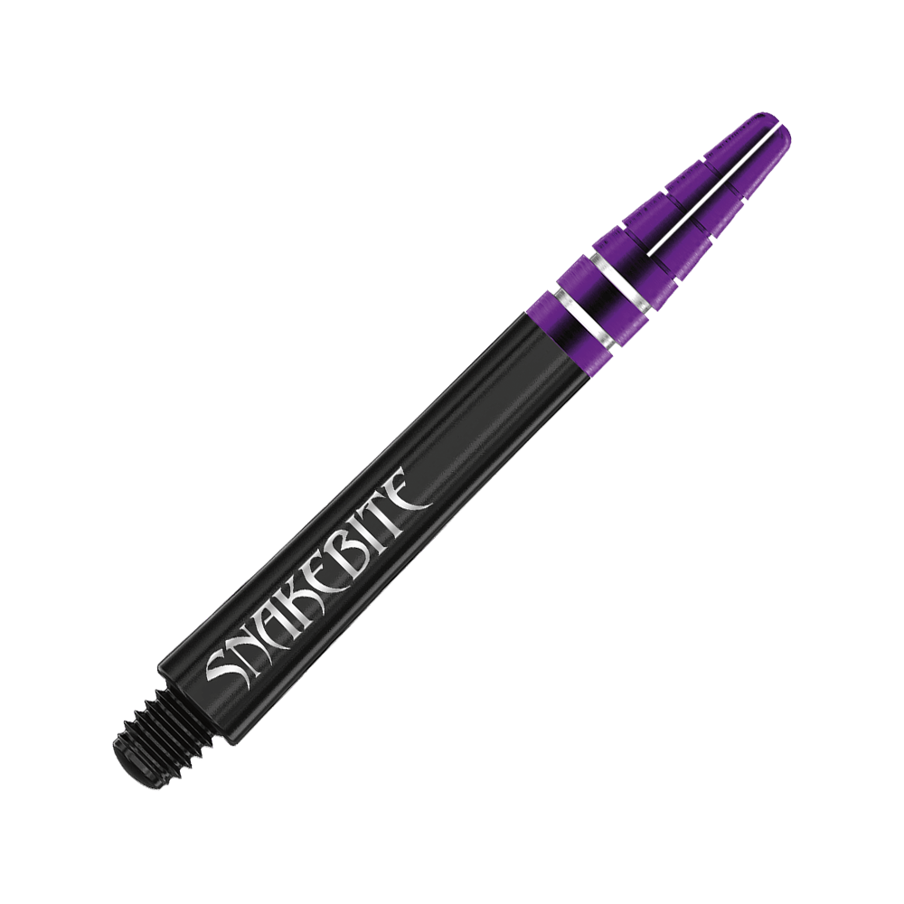 C699_Red_Dragon_Nitrotech_Peter_Wright_Black_Shafts_42mm_2 Das Bild zeigt einen schwarzen Dartshaft mit der Aufschrift "Snakebite". Die Spitze des Shafts ist lila mit zwei silbernen Ringen.