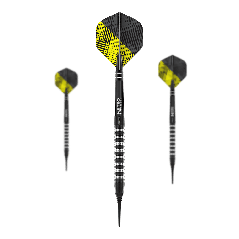 Das Bild zeigt drei Red Dragon Razor Edge Elite Softdarts mit einem Gewicht von 20g. Die Darts haben schwarze und silberne Griffe sowie gelb-schwarze Flights.