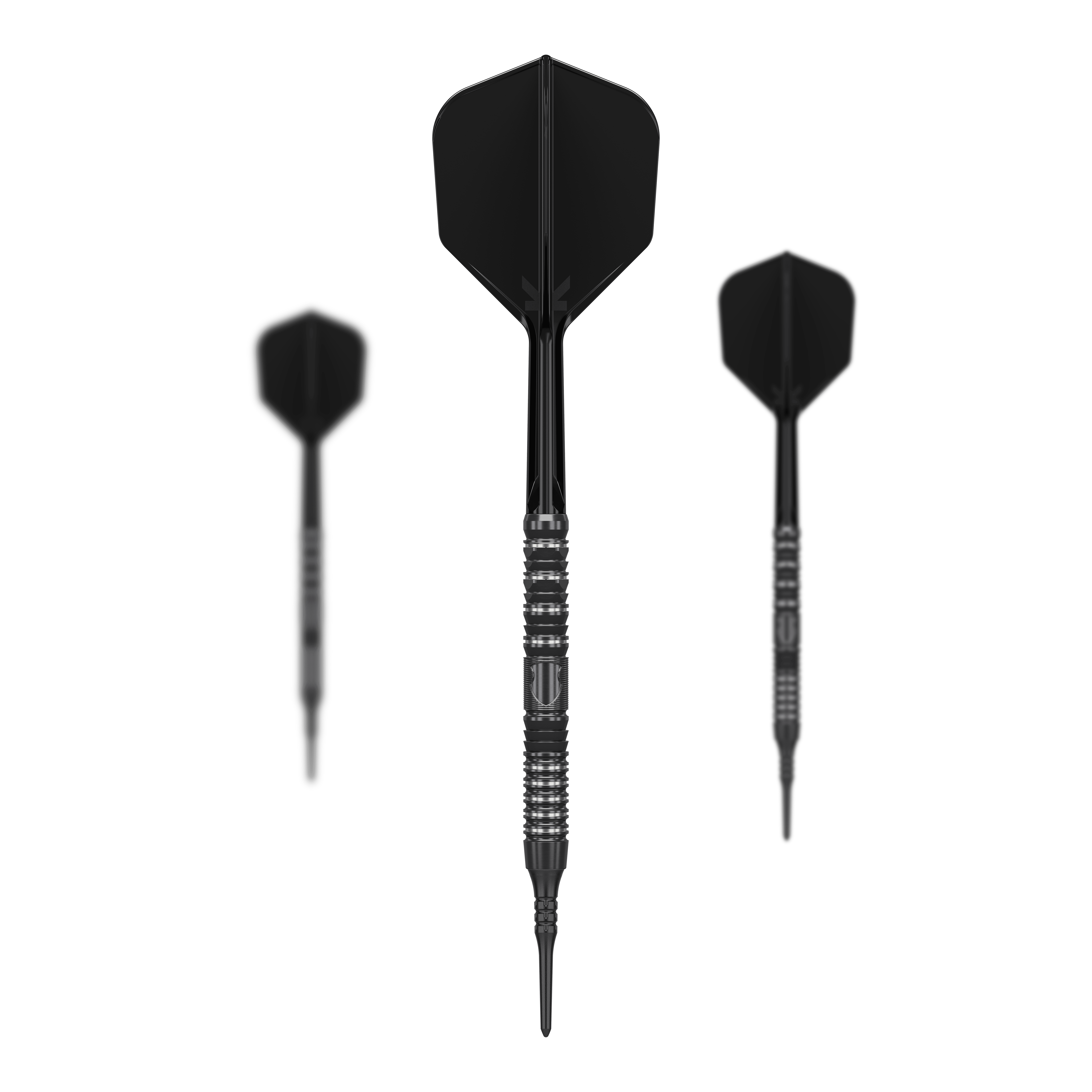 Das Bild zeigt drei schwarze Softdarts mit unterschiedlich großen Flights. In der Mitte befindet sich der Target Japan Black Marque Draco GEN2 Softdart mit einem Gewicht von 20g.