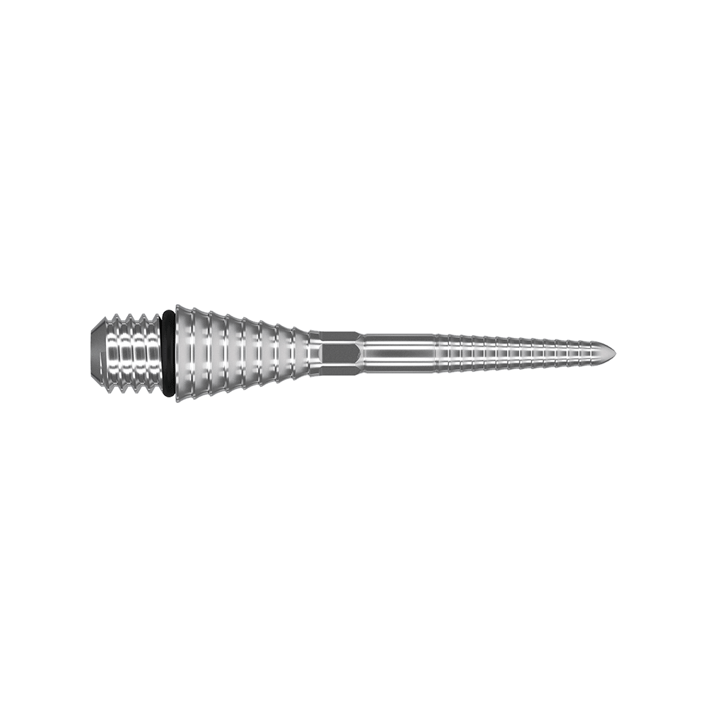 Auf dem Bild ist eine silberne, gerillte Dartspitze aus Metall zu sehen. Sie hat eine konische Form mit feinen Rillen und einem Sechskant am Ende.