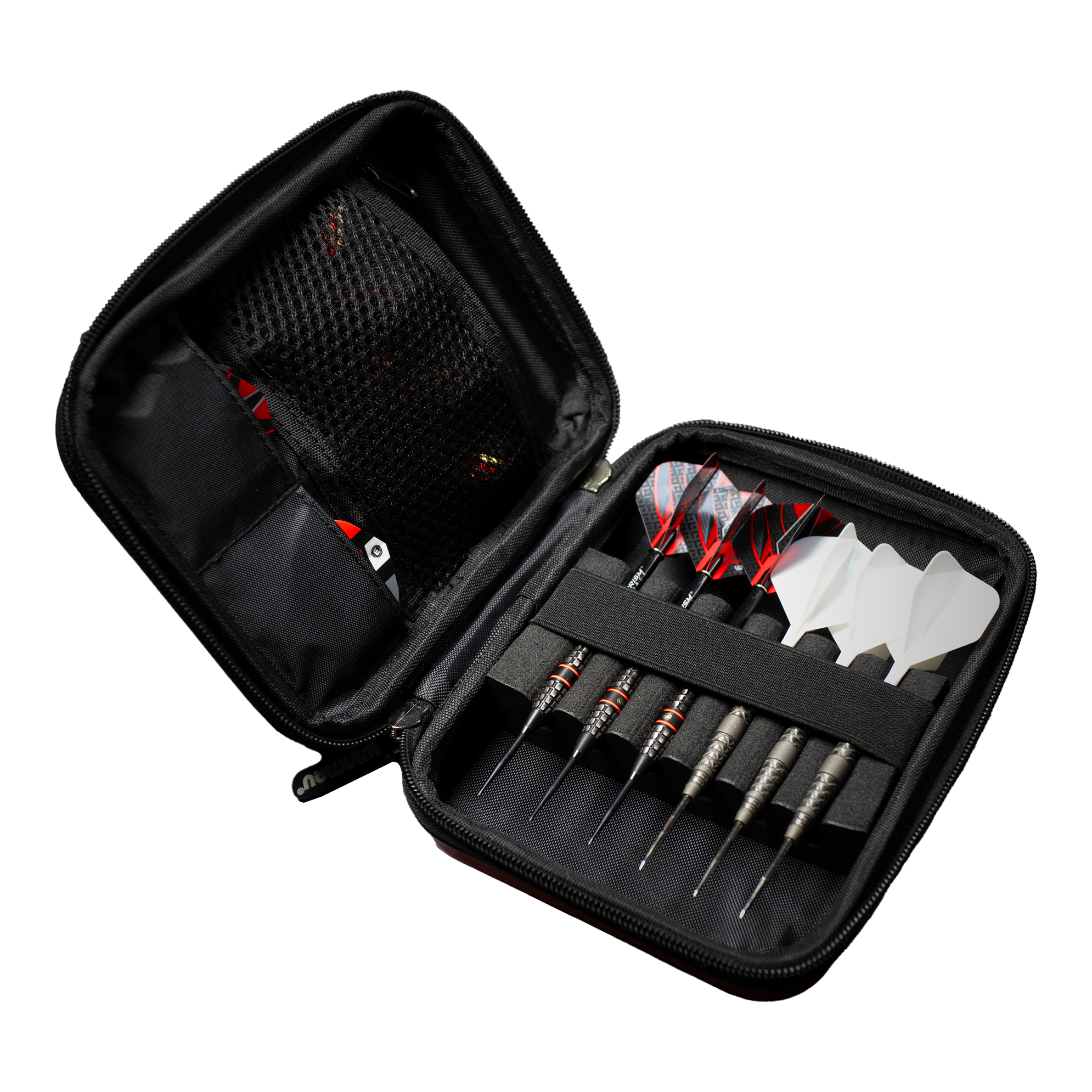 Winmau Armor G2 Dartwallet Das Bild zeigt ein geöffnetes Dartetui mit mehreren Darts und Ersatzflights. Die Darts und Flights sind ordentlich in Schaumstoff und Fächern einsortiert.