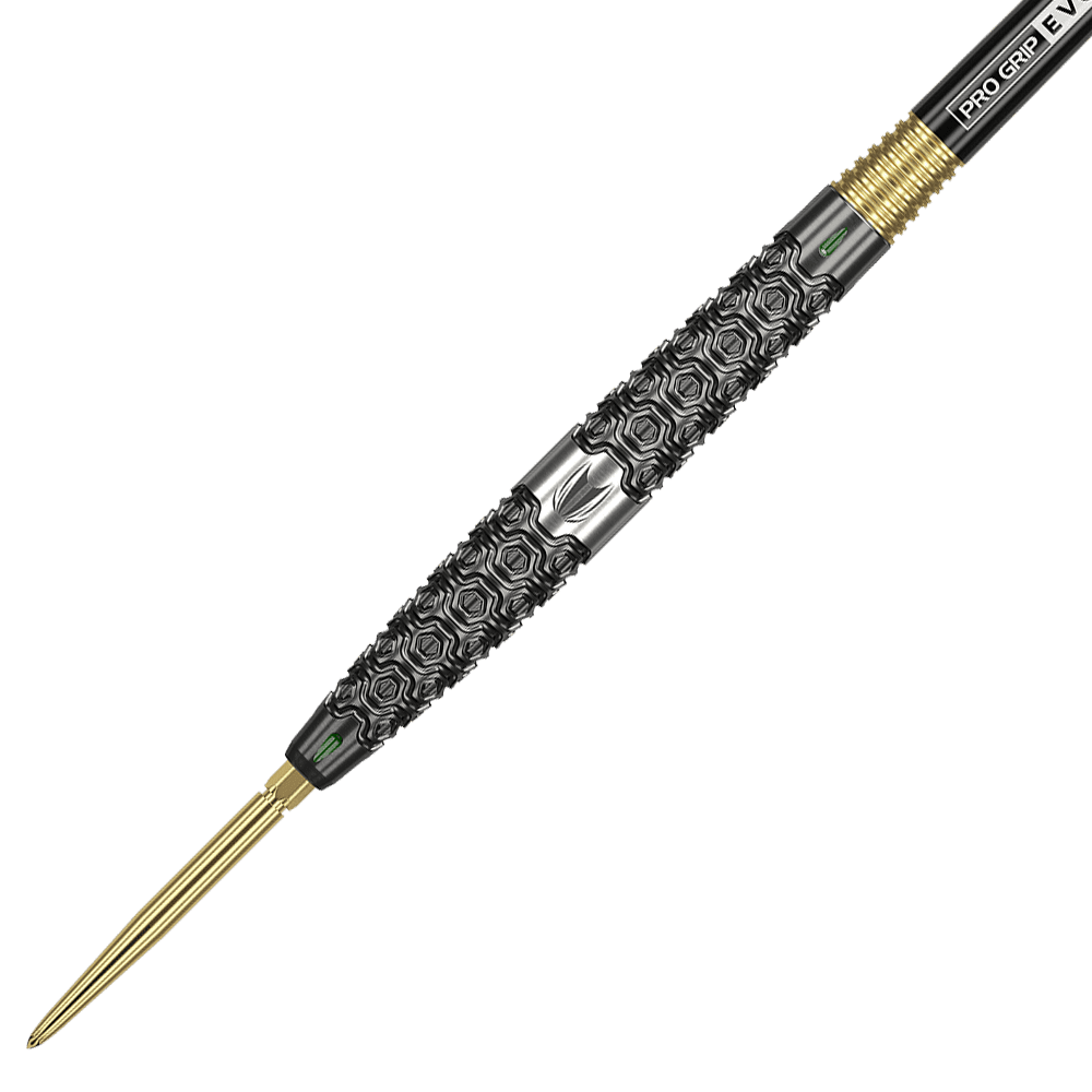 190201_Target_Cult_01_Swiss_Point_Steeldarts_2 Das Bild zeigt einen Target Cult 01 Swiss Point Steeldart. Der Dartpfeil hat eine goldene Spitze und einen detailliert gemusterten, schwarzen Griff.