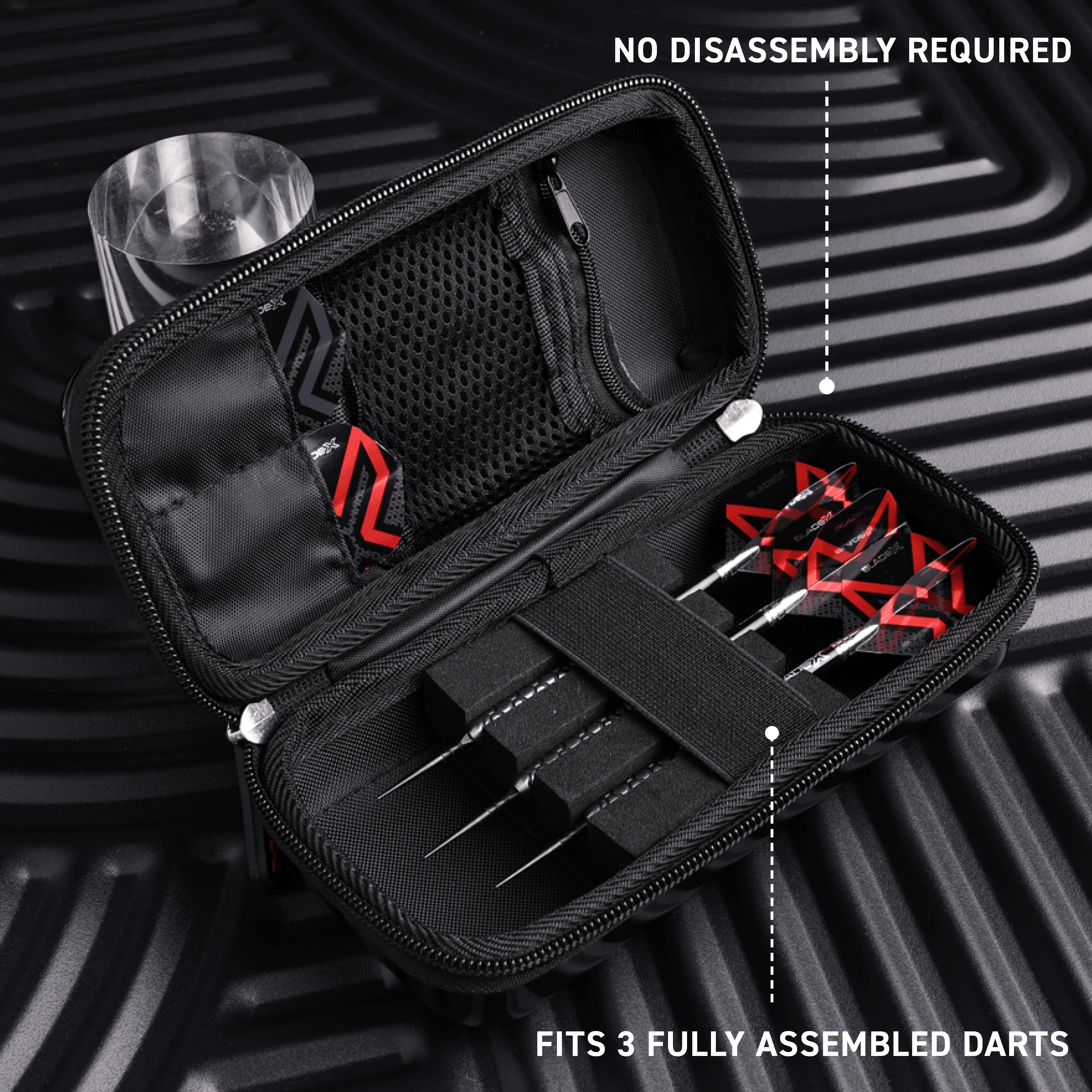 Winmau Blade X Armor G1 Dartwallet Ein Bild mit dem Dateinamen 8534_Winmau_Blade_X_Armor_G1_Dartwallet_W1. Vermutlich handelt es sich um ein Dartwallet-Produkt.